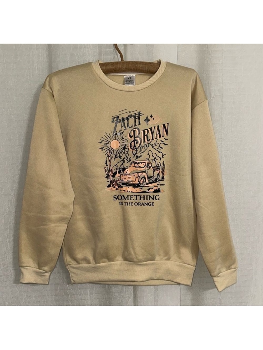 Zach Bryan XS Nude Black Orange Graphic Fleece Interior Crew Pullover Sweatshirt
